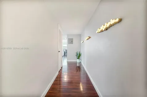 18011 Biscayne Boulevard Aventura FL 33160