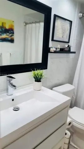 440 Paradise Isle Boulevard Hallandale Beach FL 33009