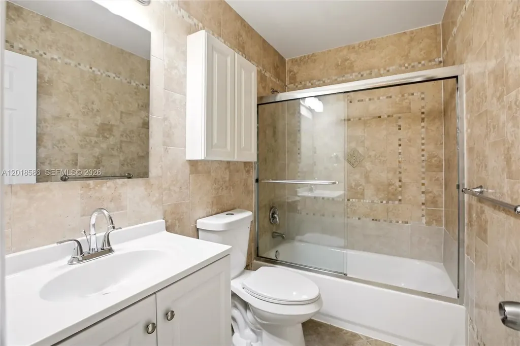 827 NW 87th Avenue Coral Springs FL 33071