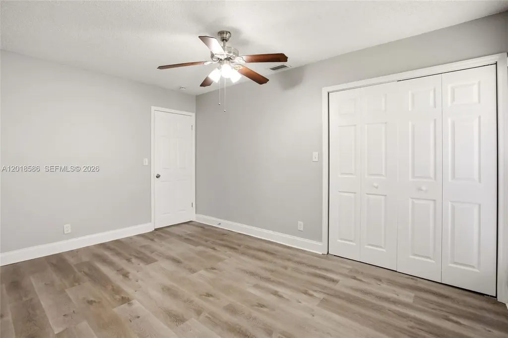 827 NW 87th Avenue Coral Springs FL 33071
