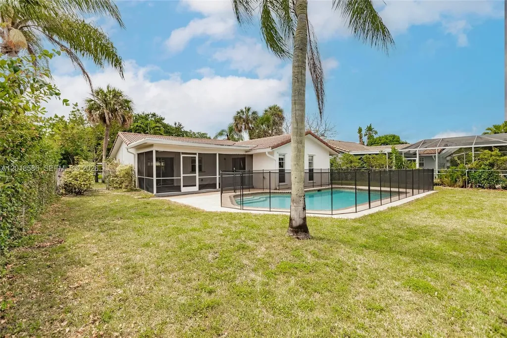 827 NW 87th Avenue Coral Springs FL 33071