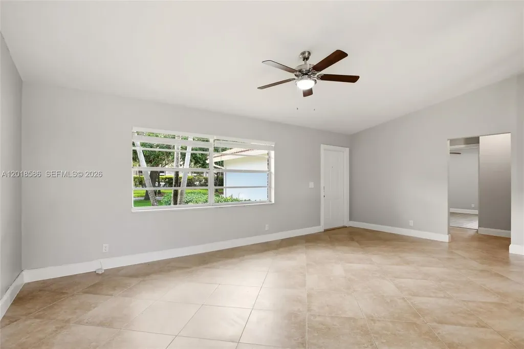 827 NW 87th Avenue Coral Springs FL 33071