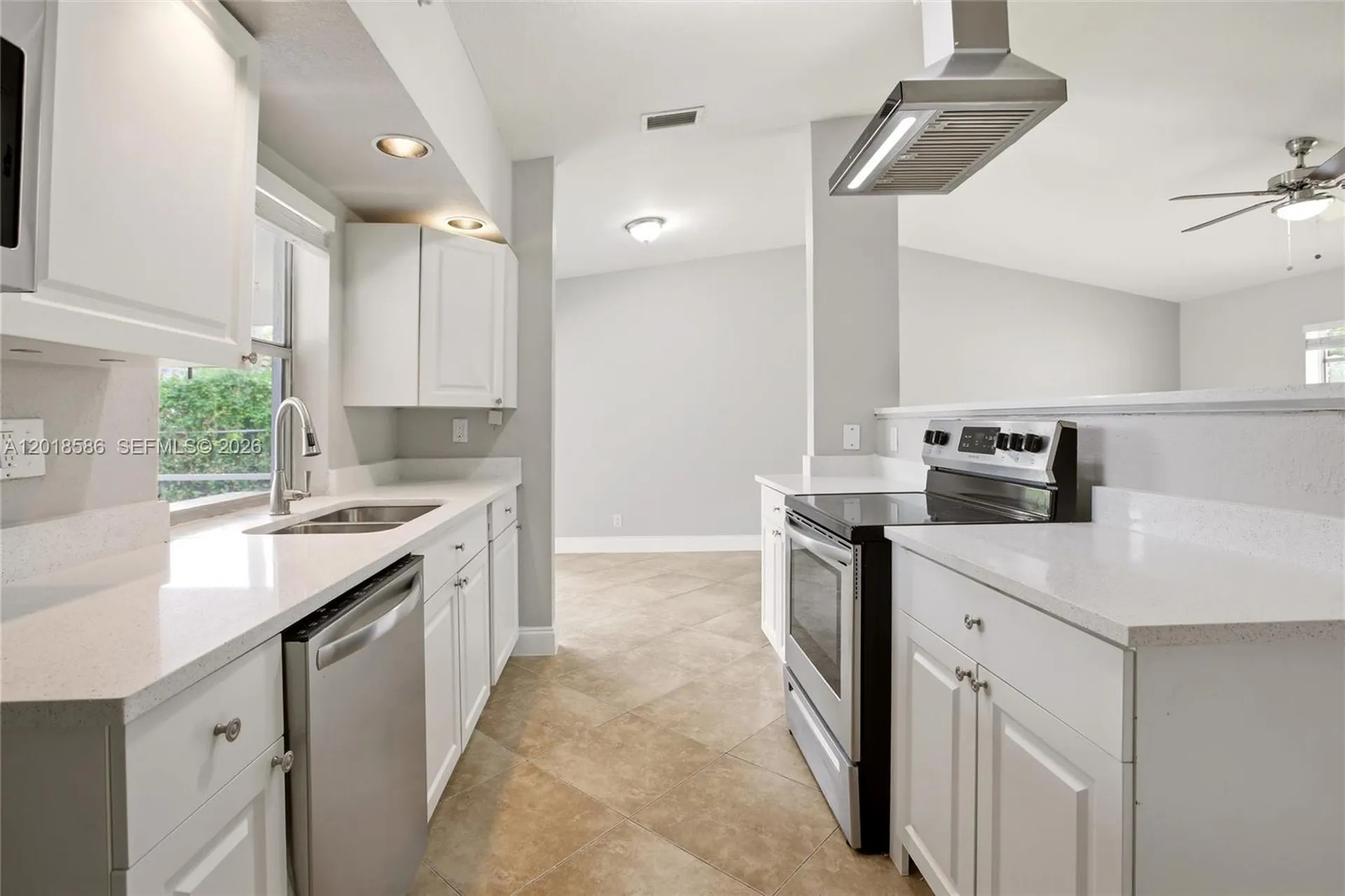 827 NW 87th Avenue Coral Springs FL 33071