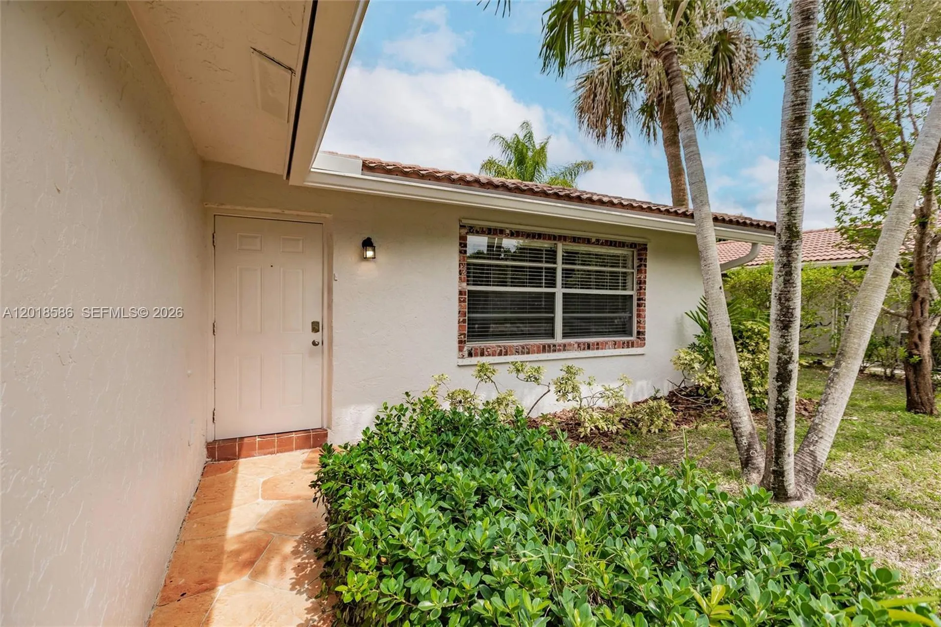 827 NW 87th Avenue Coral Springs FL 33071