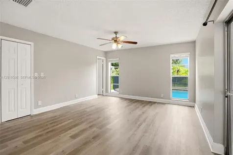 827 NW 87th Avenue Coral Springs FL 33071