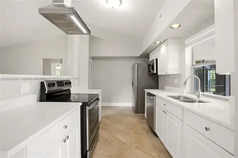 827 NW 87th Avenue Coral Springs FL 33071