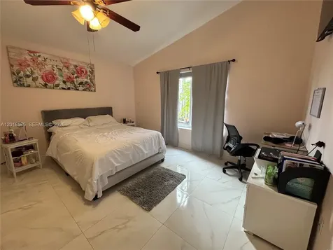 16274 SW 71st Terrace Miami FL 33193