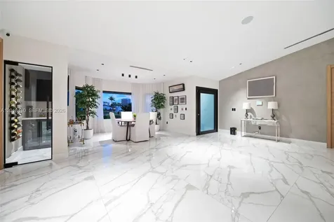 16431 NE 34th Avenue North Miami Beach FL 33160