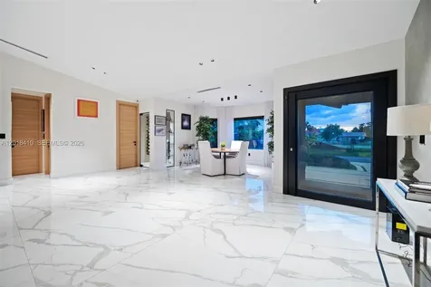 16431 NE 34th Avenue North Miami Beach FL 33160