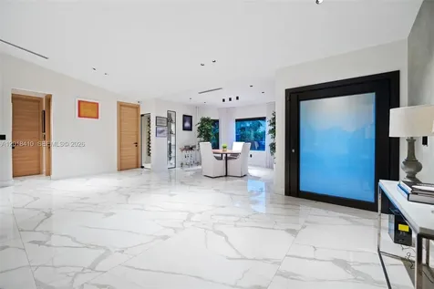 16431 NE 34th Avenue North Miami Beach FL 33160