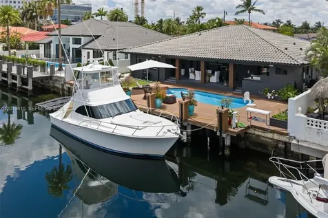 16431 NE 34th Avenue North Miami Beach FL 33160