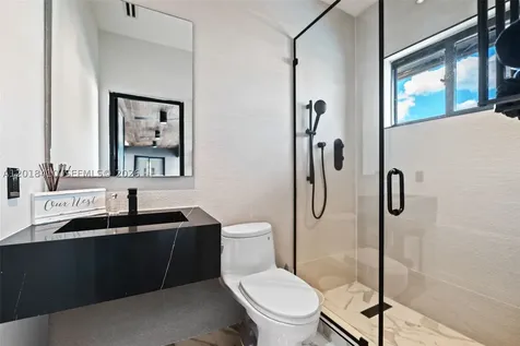 16431 NE 34th Avenue North Miami Beach FL 33160