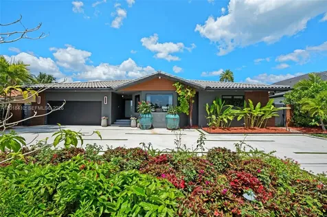 16431 NE 34th Avenue North Miami Beach FL 33160