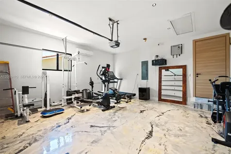 16431 NE 34th Avenue North Miami Beach FL 33160