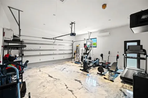 16431 NE 34th Avenue North Miami Beach FL 33160