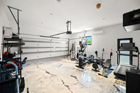 16431 NE 34th Avenue North Miami Beach FL 33160