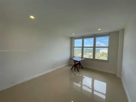 4747 Collins Avenue Miami Beach FL 33140