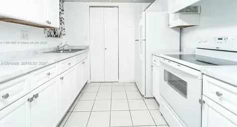 576 NW 114th Avenue Sweetwater FL 33172