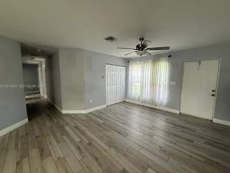 4393 Davis Road Lake Worth FL 33461