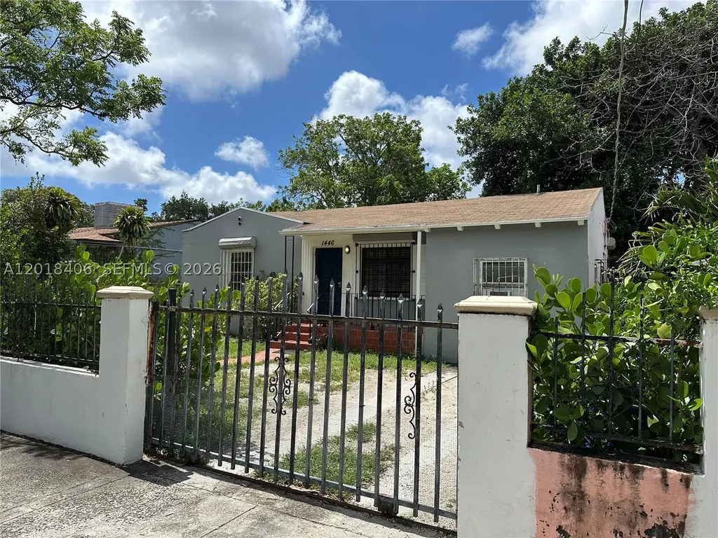 1446 NW 27th Street Miami FL 33142