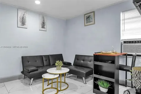 6036 Polk Street Hollywood FL 33024