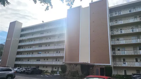 1001 NE 14th Avenue Hallandale Beach FL 33009