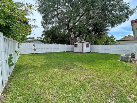 125 SW 3rd Avenue Hallandale Beach FL 33009