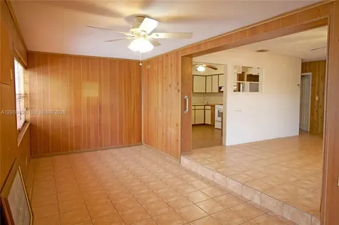 125 SW 3rd Avenue Hallandale Beach FL 33009