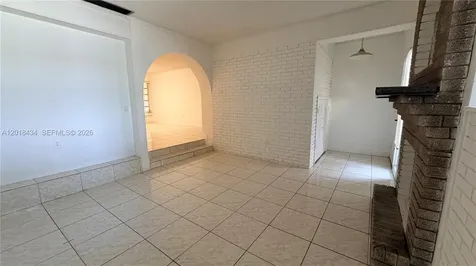 9155 Fontainebleau Boulevard Miami FL 33172