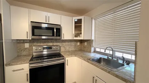 9155 Fontainebleau Boulevard Miami FL 33172