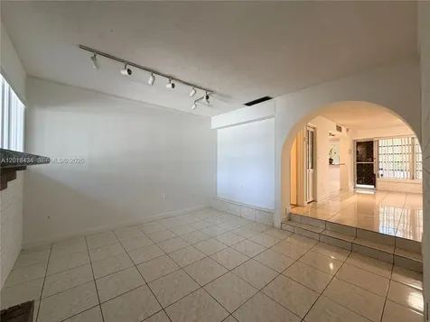 9155 Fontainebleau Boulevard Miami FL 33172