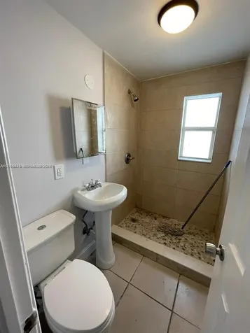 2171 Burlington Opa-Locka FL 33054