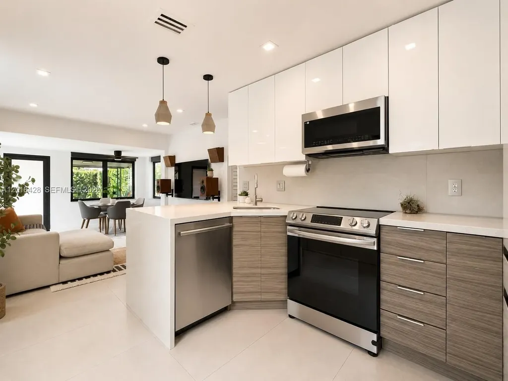 228 SW 22nd Street Fort Lauderdale FL 33315