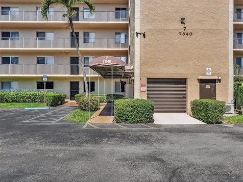 7840 NW 50th Street Lauderhill FL 33351