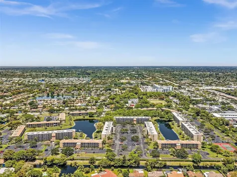 7840 NW 50th Street Lauderhill FL 33351