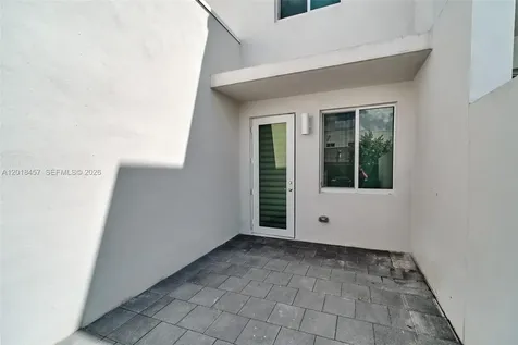 10447 NW 66th Street Doral FL 33178