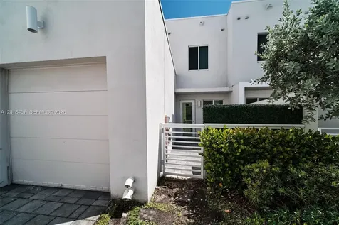 10447 NW 66th Street Doral FL 33178