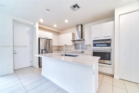 10447 NW 66th Street Doral FL 33178