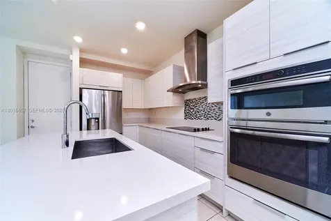 10447 NW 66th Street Doral FL 33178