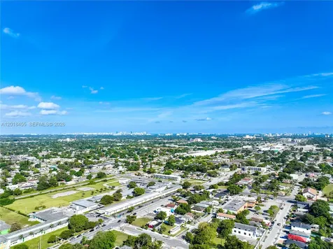 2760 NW 58th Street Miami FL 33142