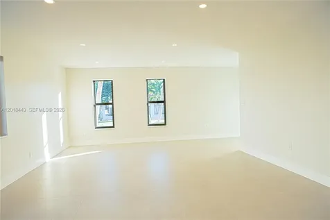 3983 SW 2nd Street Miami FL 33134