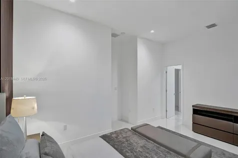 1801 NE 13th Street Fort Lauderdale FL 33304