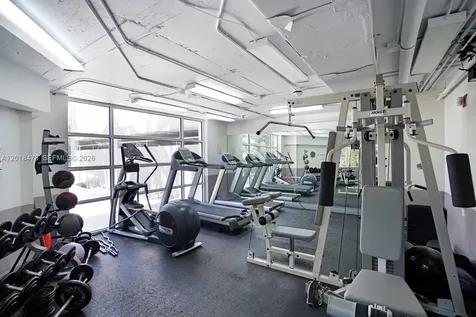 1621 Bay Road Miami Beach FL 33139