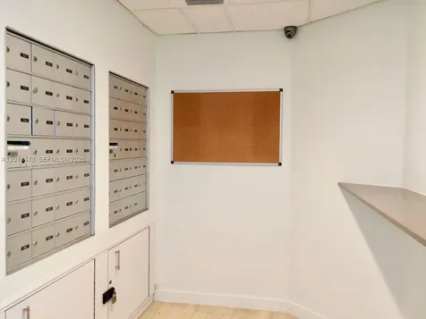 1621 Bay Road Miami Beach FL 33139