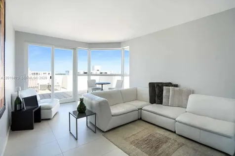 1621 Bay Road Miami Beach FL 33139