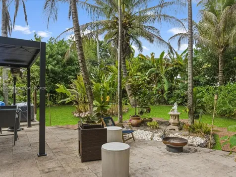357 NE 117th Street Miami FL 33161