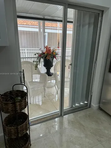 2485 W 76th Street Hialeah FL 33016
