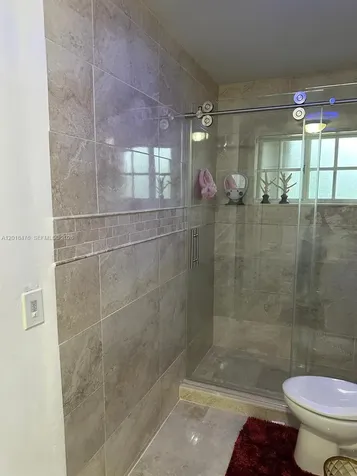 2485 W 76th Street Hialeah FL 33016