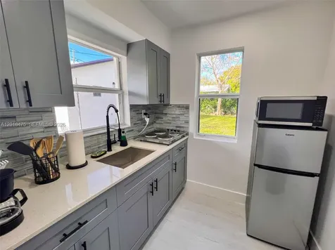 1025 NW 55th Street Miami FL 33127