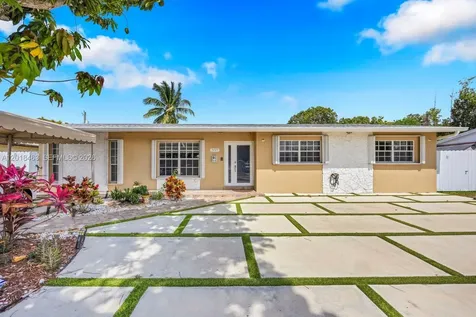15725 SW 102nd Place Miami FL 33157